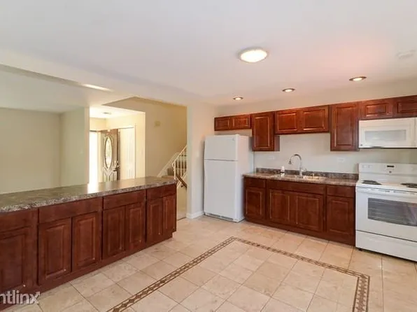 301 Division St, Melrose Park, IL 60160