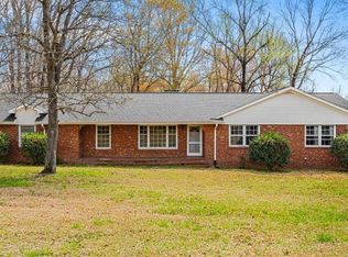 5106 Blakeshire Rd, Greensboro, NC 27406
