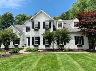 16 Oxford Rd, Hudson, OH 44236