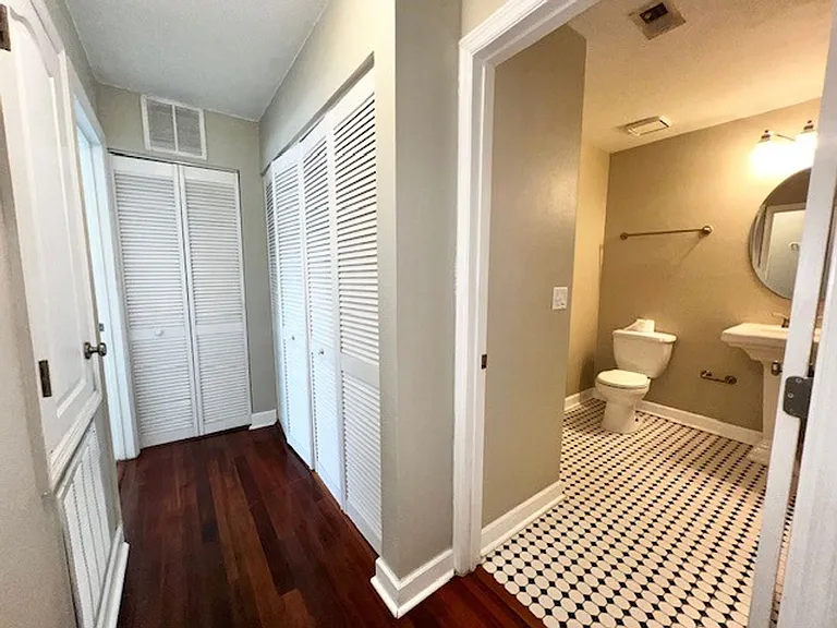 2071 Dixie Belle Dr #K — Photo 27
