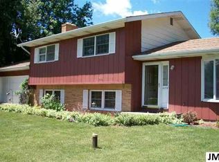 2216 Kenilworth Rd, Jackson, MI 49203