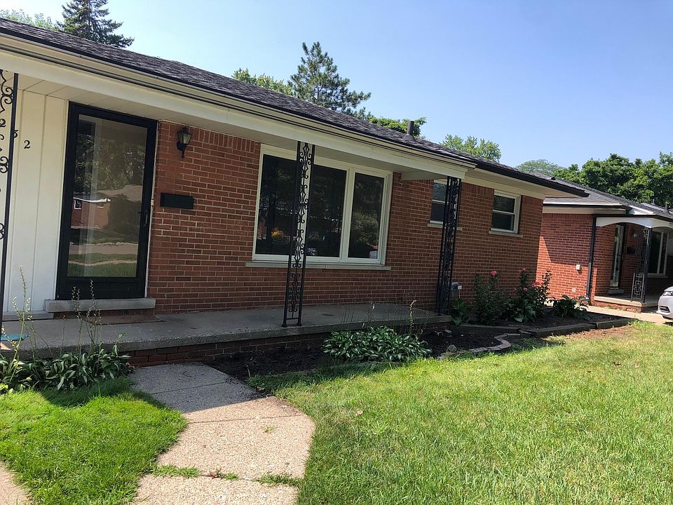 1st image of 1232 Beaupre Ave