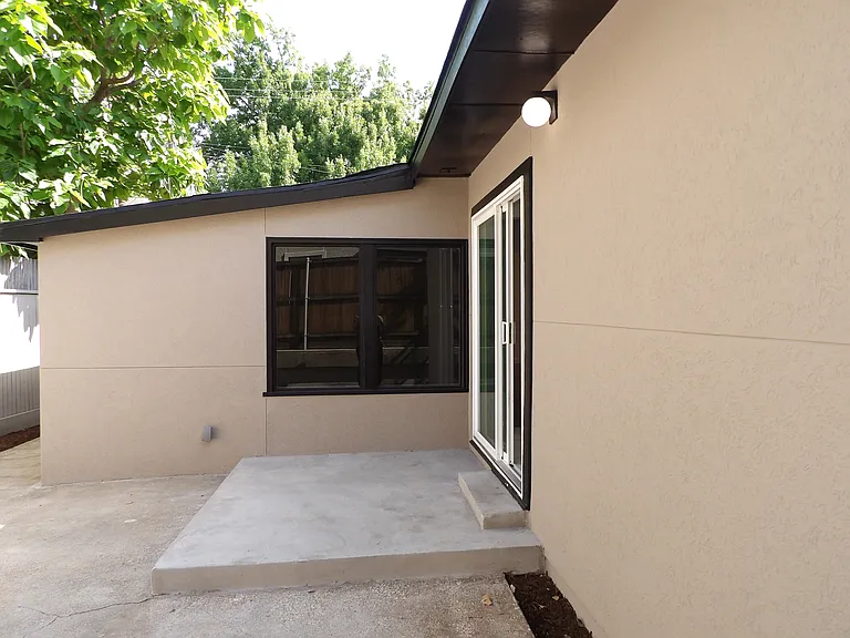 3219 Lee St — Photo 18