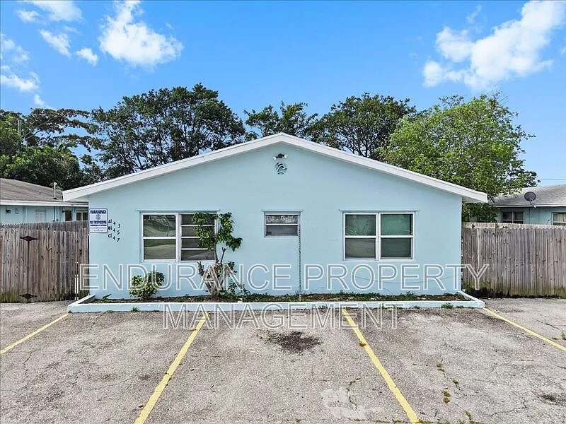 2 bed, 1.0 bath, $1,495 — Photo 4