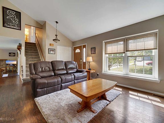 2nd image of 5408 Abbey Dr