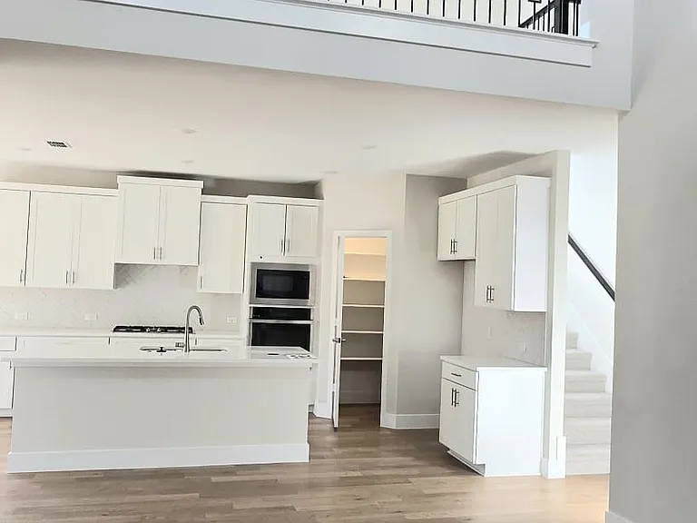 3010 Eleanor Dr — Photo 11
