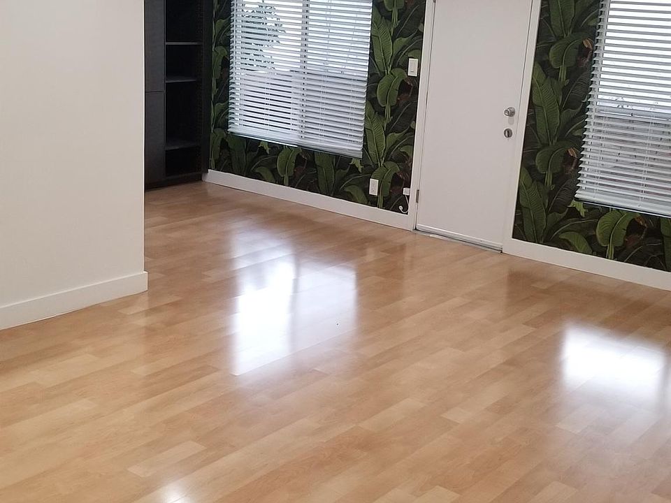 1st image of 7068 Lanewood Ave #8