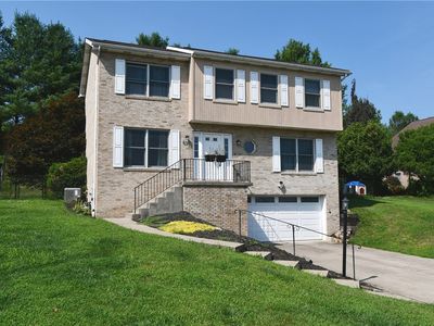 533 Hickory Ln, Houston, PA, 15342