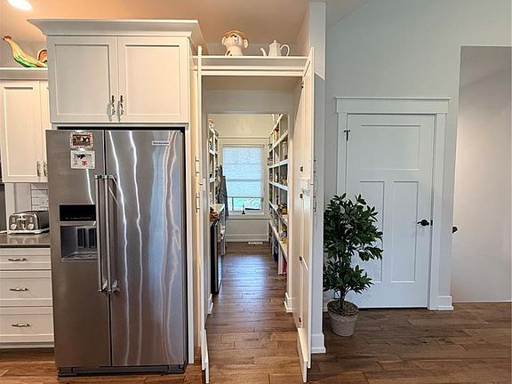 4th image of 4501 Prairie Brook Ln