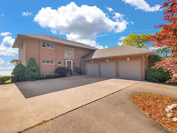 5th image of 2975 Sandy Oaks Ln