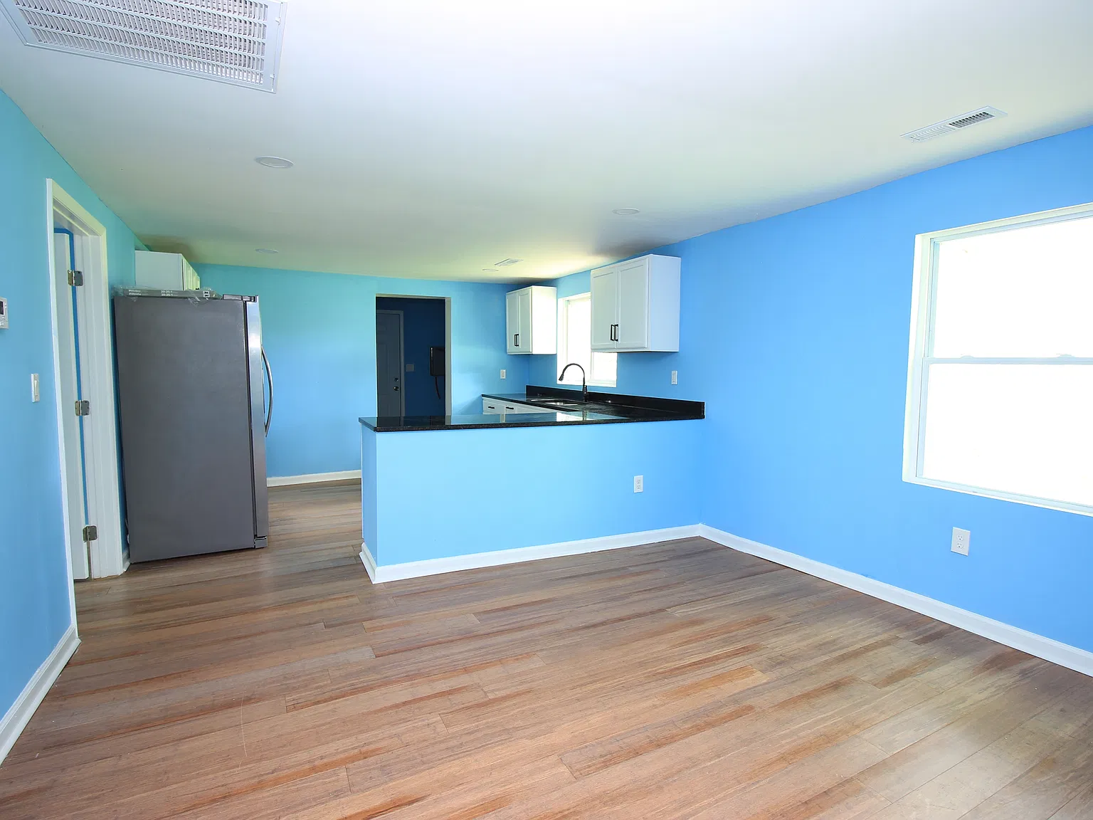 932 Court T - 1 — Photo 3