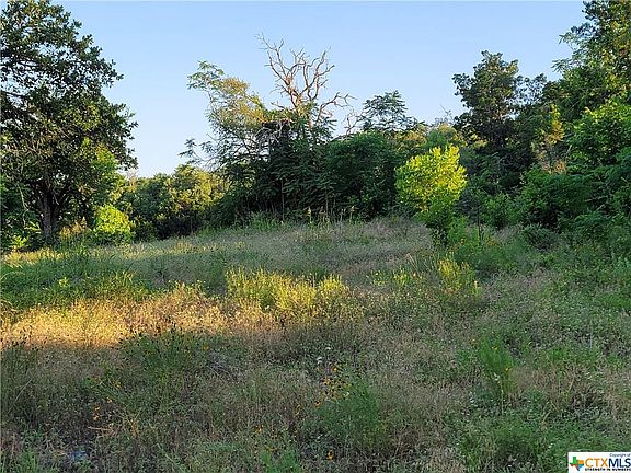 3rd image of 501 Sierra Vista Dr
