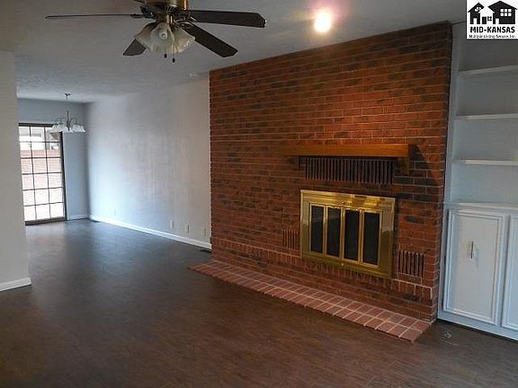 2nd image of 2819 Nottingham Dr