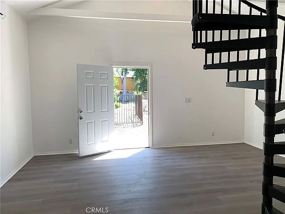 5th image of 5820 Calvin Ave