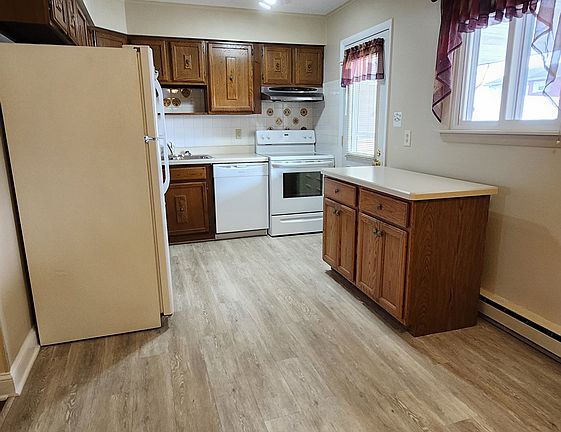 Kitchen from eat in area
