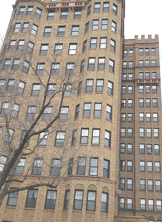 1st image of 7321 S South Shore Dr APT 6A