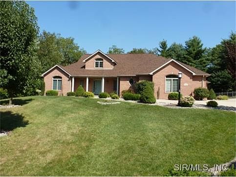 1st image of 2 Willow Creek Dr