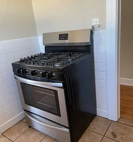 4535 W 11th Pl — Photo 11