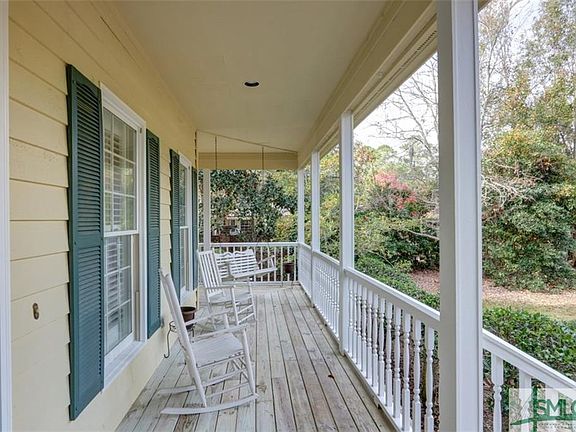 3rd image of 106 Cypress Dr