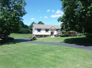 2610 Eldridge Rd, East Aurora, NY 14052