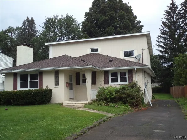 317 Lawrence Ave, North Syracuse, NY 13212