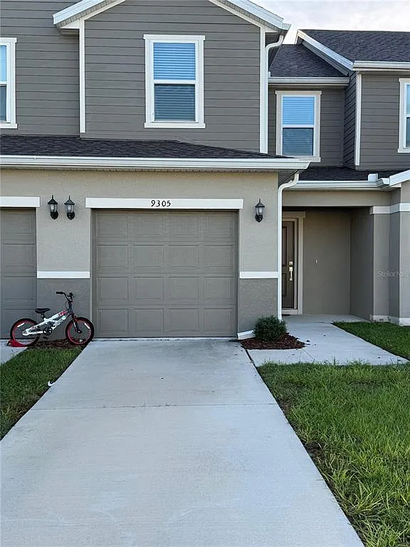 3 bed, 2.5 bath, 1453 sqft, $2,350 — Photo 1