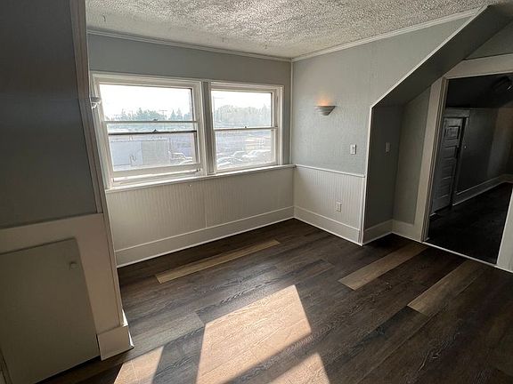 4th image of 1017 W Garland Ave #B