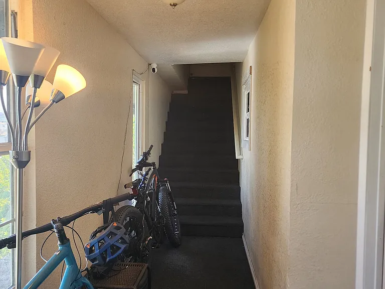 5234 Roswell St — Photo 7
