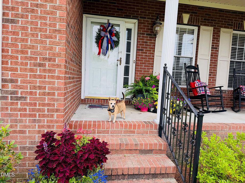 1st image of 115 Hunters Walk Ln