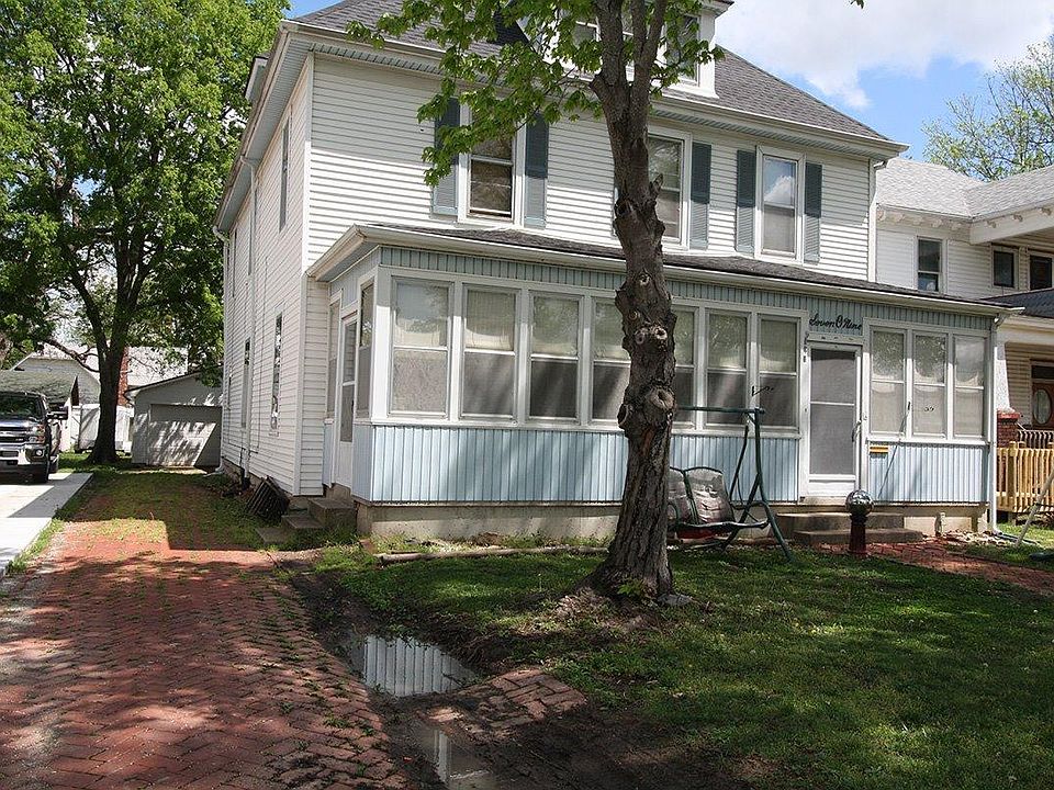 2nd image of 709 S Spruce St