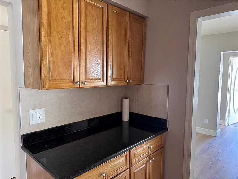 107 N Galena Ave — Photo 7