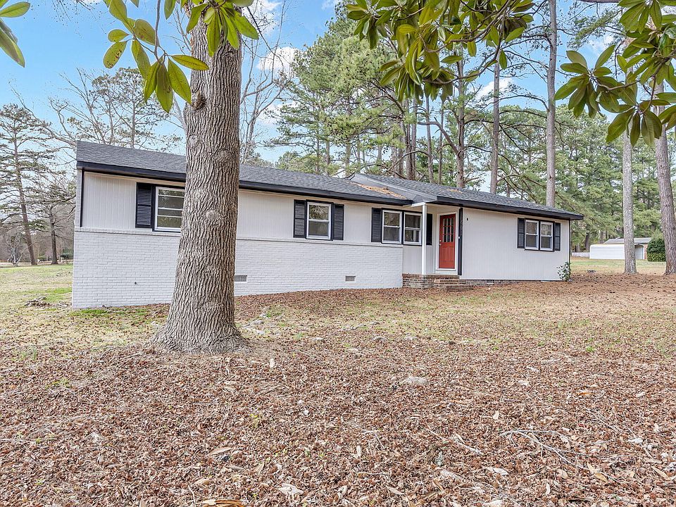 1st image of 601 Crestview Dr
