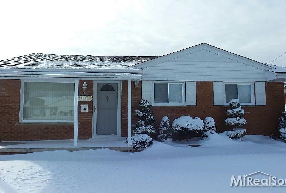 1st image of 24749 Pennie St