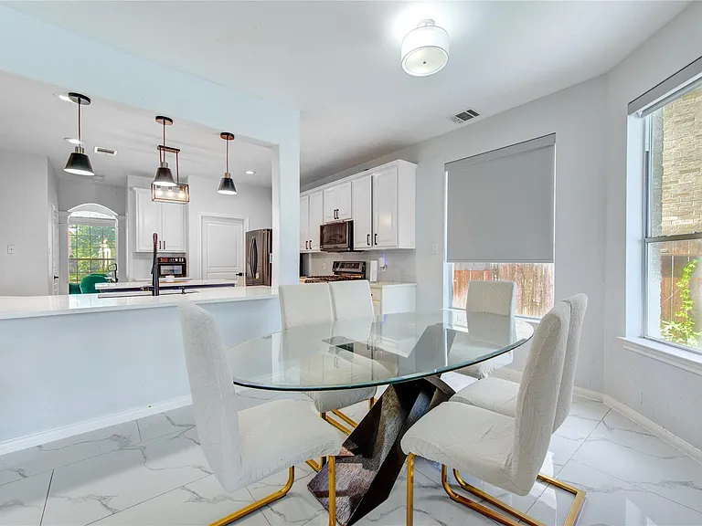 14311 Tasmania Ct — Photo 24
