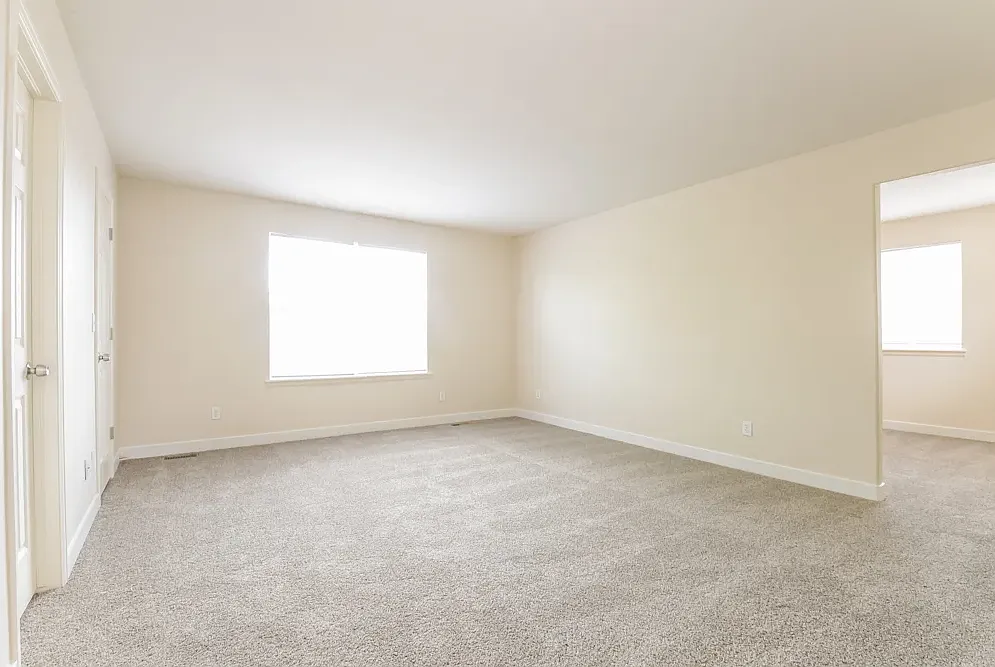 3 bed, 2.5 bath, 2454 sqft, $1,800 — Photo 4