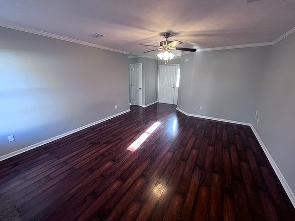 5th image of 13 Red Fox Ct