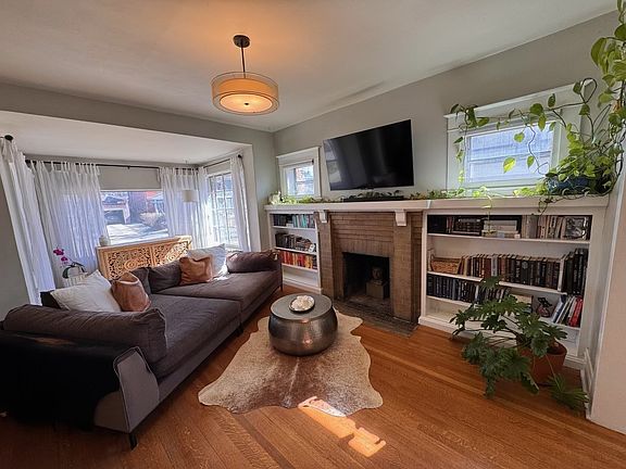 5th image of 2243 N Race St