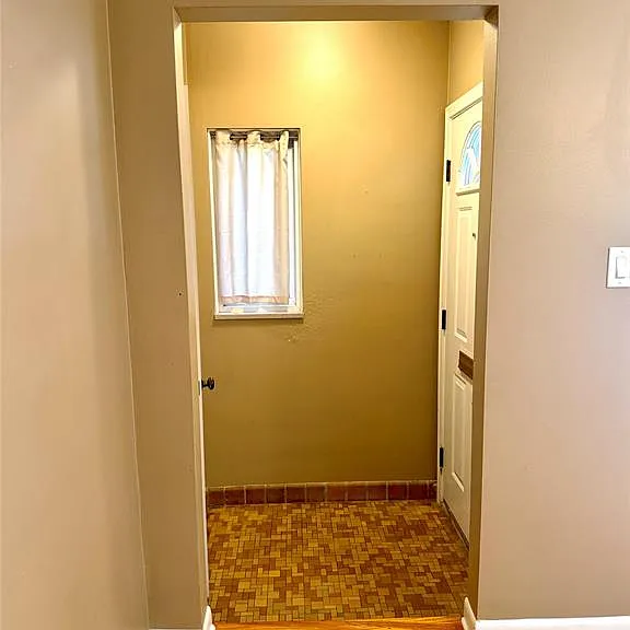 16982 Dunblaine Ave — Photo 3