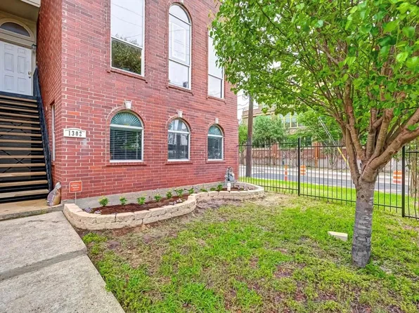 1302 Emancipation Ave, Houston, TX 77003