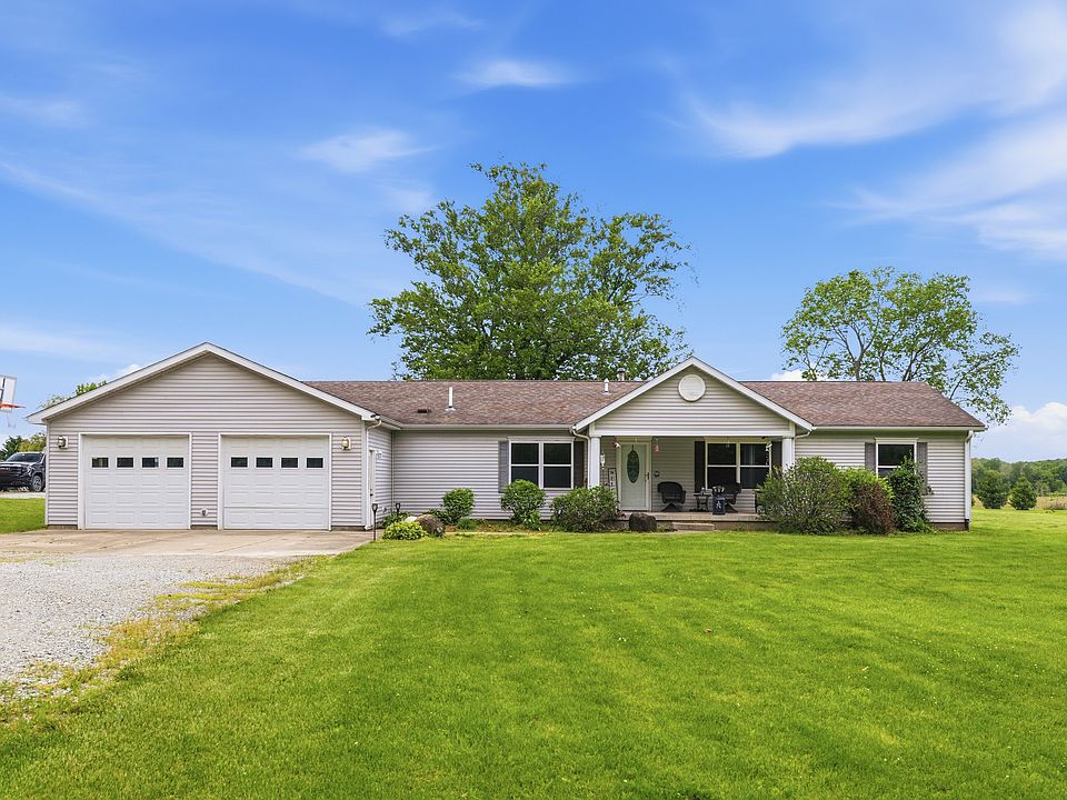 1st image of 4654 Carlos Rd