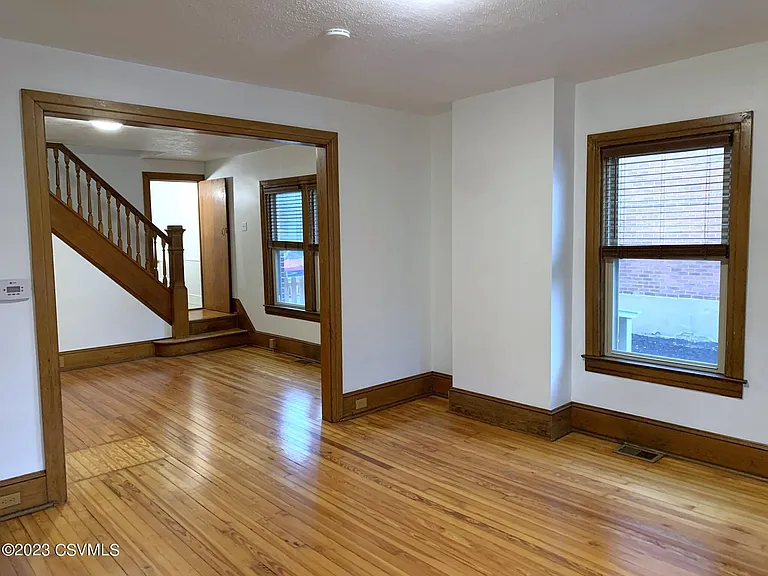 430 Broad St — Photo 4