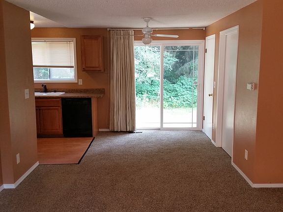 5th image of 4522 88th Ave NW #B