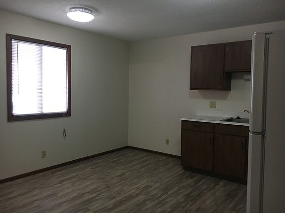 3rd image of 1250 S 26th St APT 2