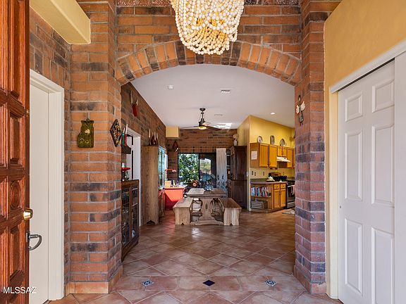 5th image of 8920 S Placita Pastura