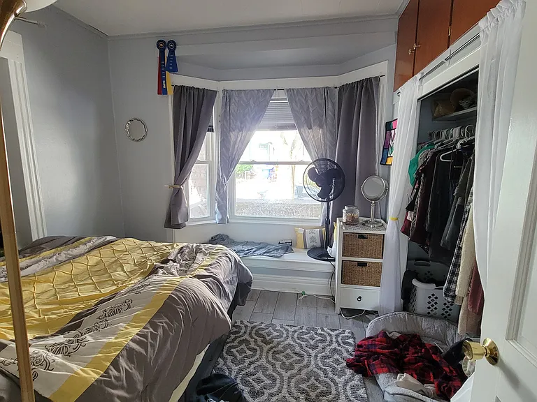 50 Amherst St — Photo 18