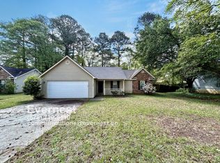 1490 Carriage Ln, Jonesboro, GA