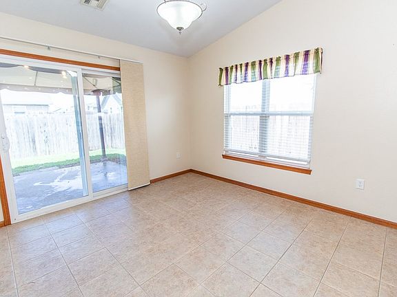 5th image of 2809 Brookville Dr
