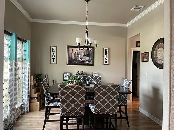 4th image of 1041 Jewel Ln