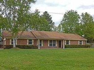 3396 Country Pines Dr, Middleburg, FL 32068