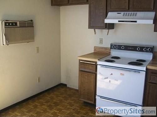 2nd image of 7504 Parkway Dr Unit 205